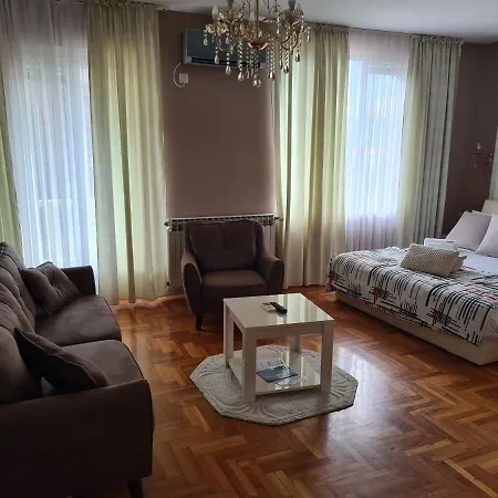 Penzion Restaurant&rooms 035 Paraćin